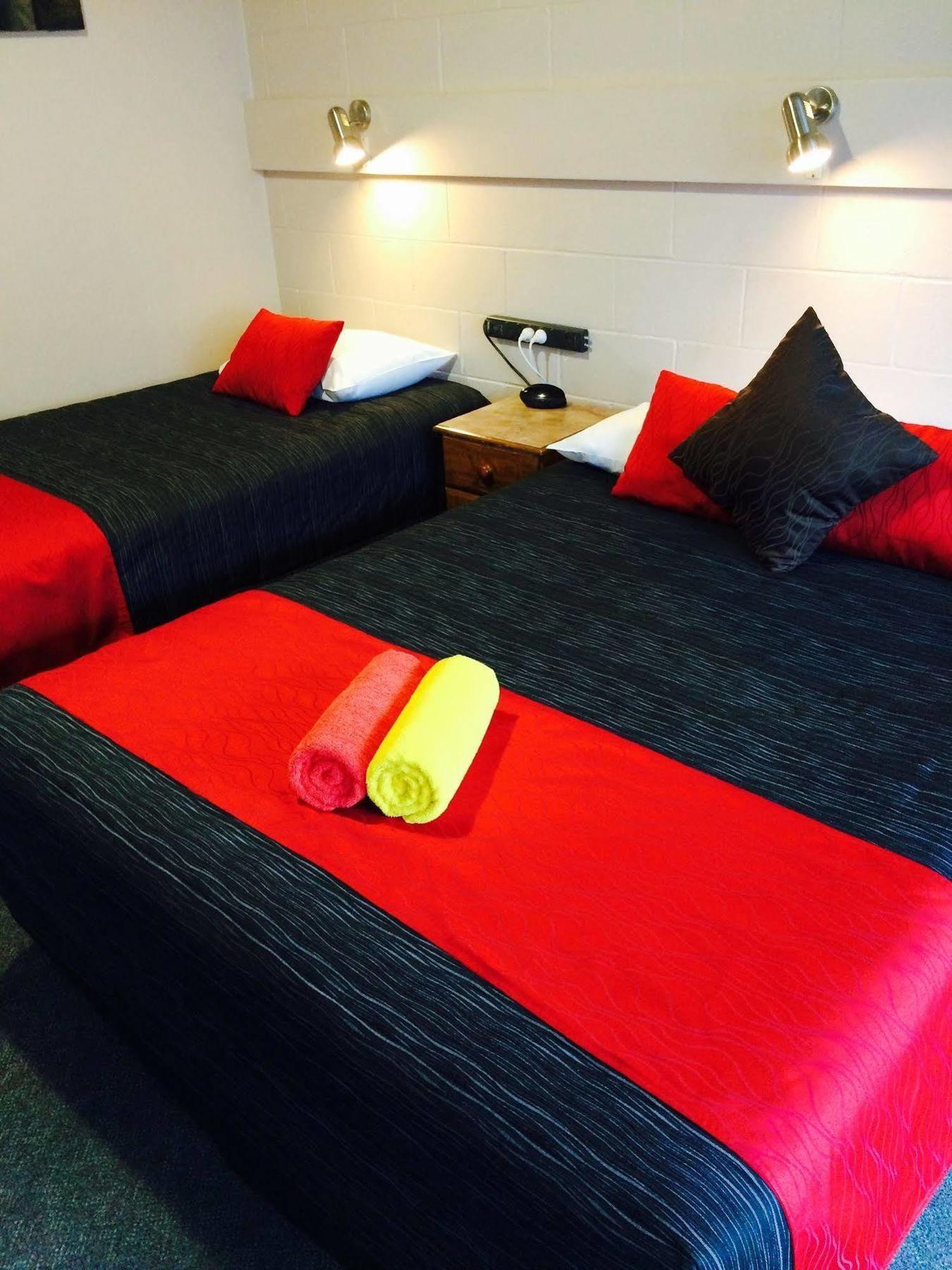 Fiesta Court Motel Уонгануи Экстерьер фото